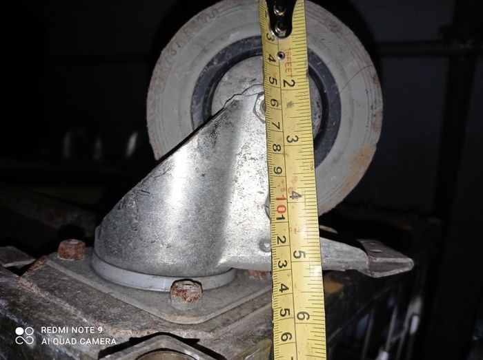 Swivel castor wheels 360 degrees