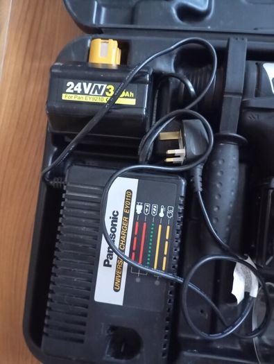 Panasonic Rotary Hammer EY6813  24 V