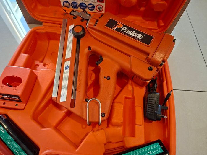 Paslode im350 1st Fix Nail Gun"Fully Serviced"