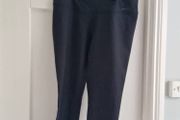 NIKE womens bnwt cropped legend tight fit leggings size xl