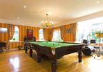 Full sized snooker/pool table