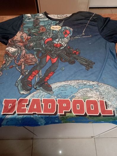 Deadpool graphic t shirt size XL