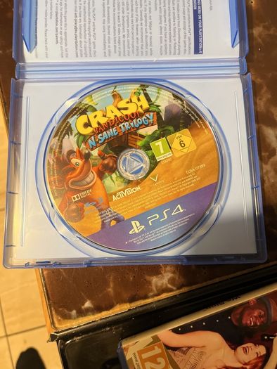 Crash bandicoot insane trilogy