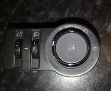 Insignia light switch