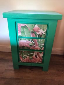 Bedside lockers