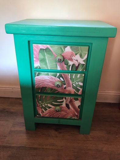 Bedside lockers