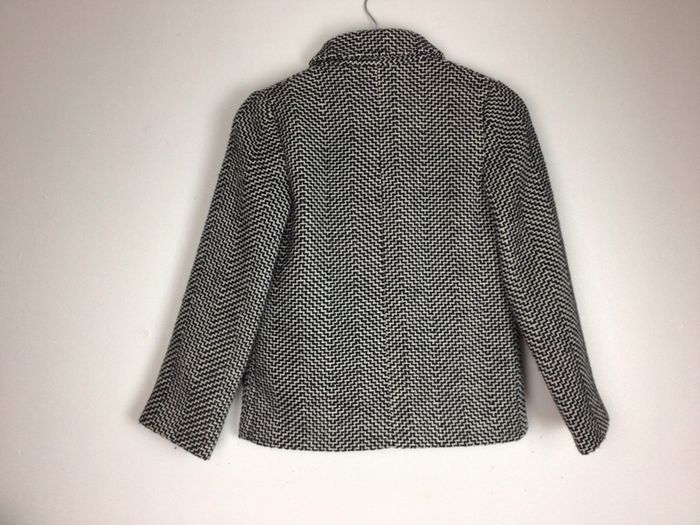 Dunnes Girls Black & White Mix short coat jacket 9 years postage included