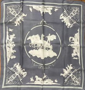Hermes silk 90