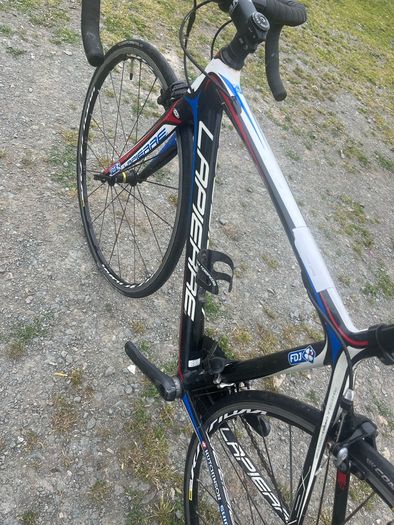 road bike feather weight