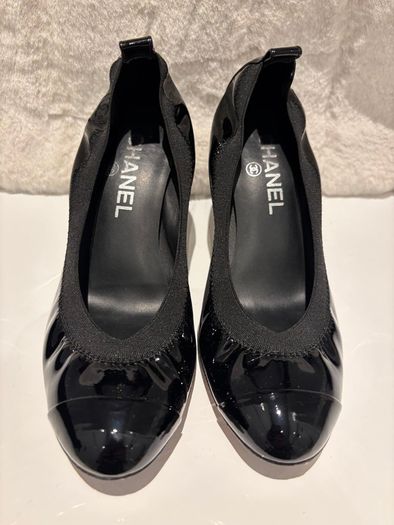 CHANEL Black Patent Pumps