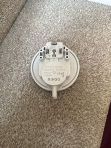 Wind pressure switch