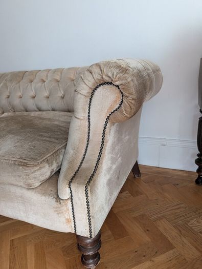 Chesterfield Sofa