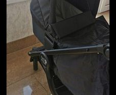 Baby Jogger GT2 double with bassist