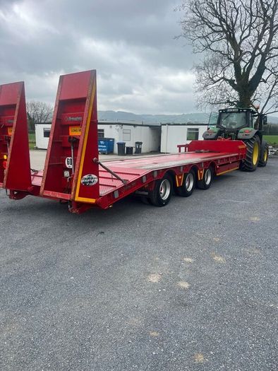 Broughan low loader