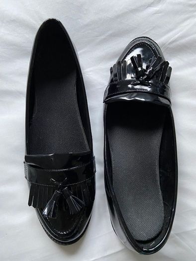 Black shoes