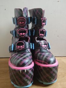 Monster High boots