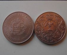 Great Britain. 2 coins@25 New Pence (1972&1977)