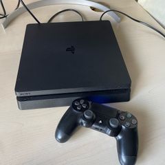 PS4 slim 1TB GoldHen