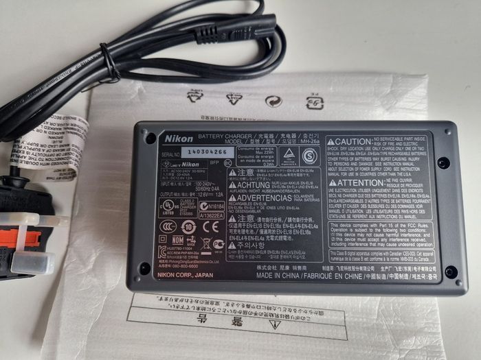 Nikon D4S D5 MH-26a Battery Charger for EN-EL18