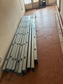 aluminium  studs