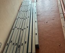 aluminium  studs