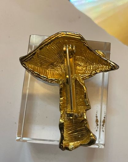 vintage brooch
