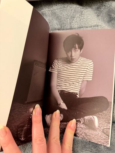 BTS Love Yourself Tear Album R Version +Poster