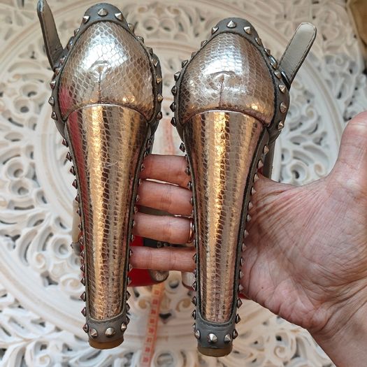 Christian Louboutin Heels size 38