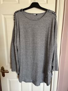 Oversized jumper