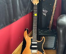 Yamaha Pacifica 612v