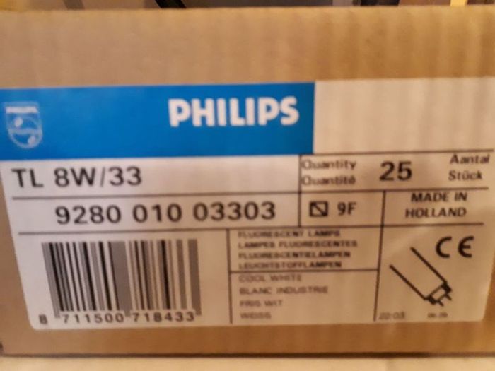 1 foot fluorescent lamps