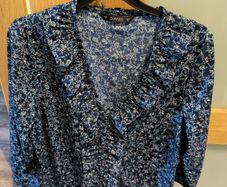 Ladies top size M