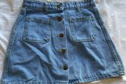 A line denim skirt
