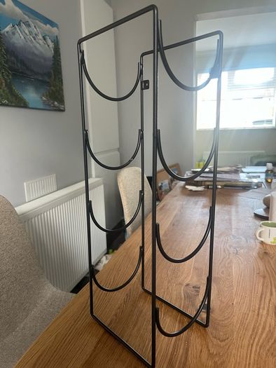 Wine rack - wall mountable