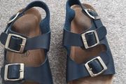boy's sandals. UK 12