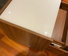 end table/ side table/ bedside table