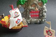 Pirates Boat