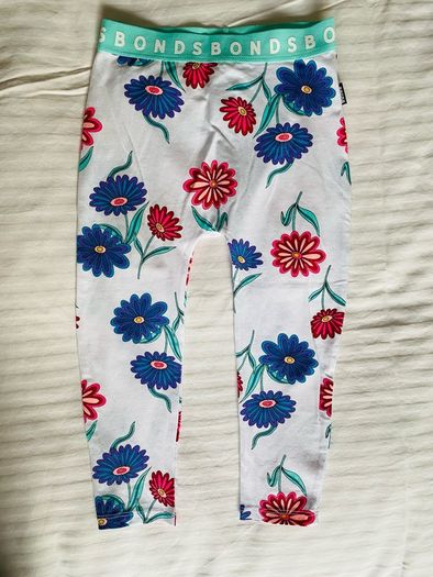Twin bonds leggings