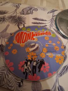 the definitive monkees no case
