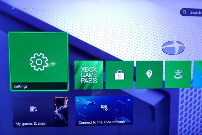 Xbox One S 1TB Console and Controller (works well)
