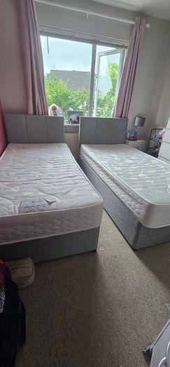 2 Single Beds with Mattresses