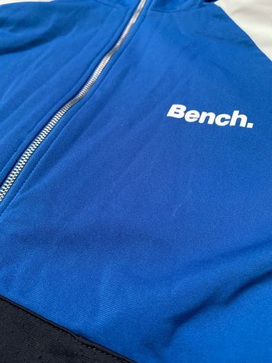 Bench Zip Track Top