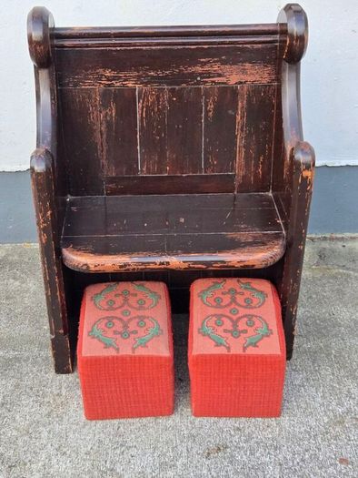 Victorian 2 seater pew or bench