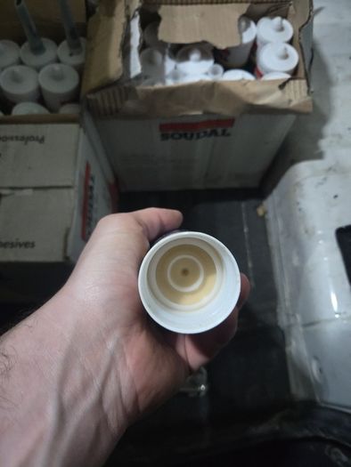 oak coloured silicone/Sealant