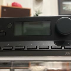 Cyrus FM7 tuner. In immaculate condition with perfect brushed black paintwork. Comes with power lead and FM antenna.