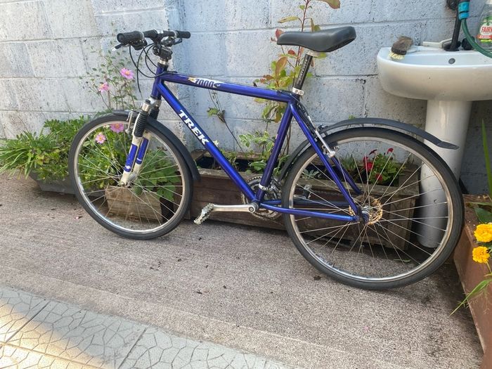 Trek zx7000 24 speed 26 inch wheels 19.5 inch frame front suspension steam with adjusted mudguards