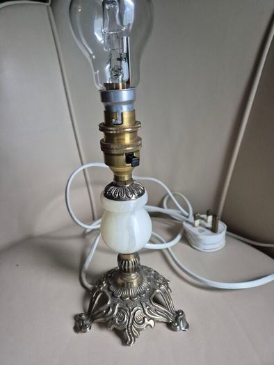 Vintage Mid Century marble.onyx brass gold metal ormate lamp base