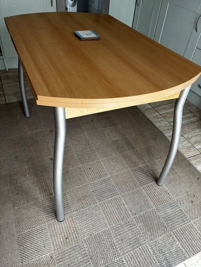Kitchen table - tip-top condition