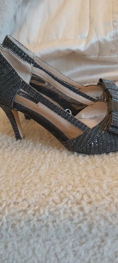 Ladies shoes