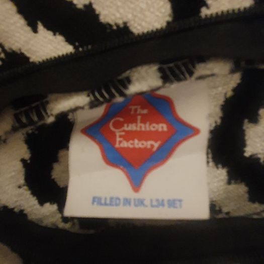 Cushion Covers x 4 .. Size: 16" x 16"  ..  Final Price Drop